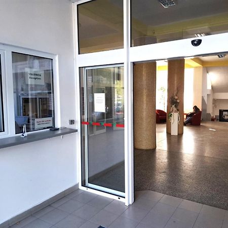 Auberge de jeunesse Sd Urbankova 2 à Košice Extérieur photo