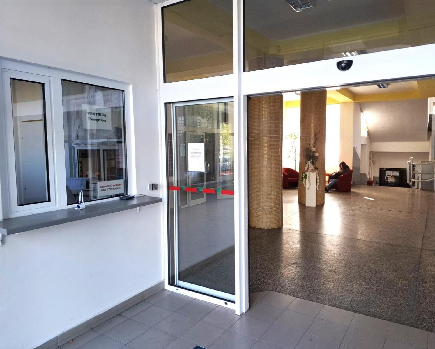 Auberge de jeunesse Sd Urbankova 2 à Košice Extérieur photo