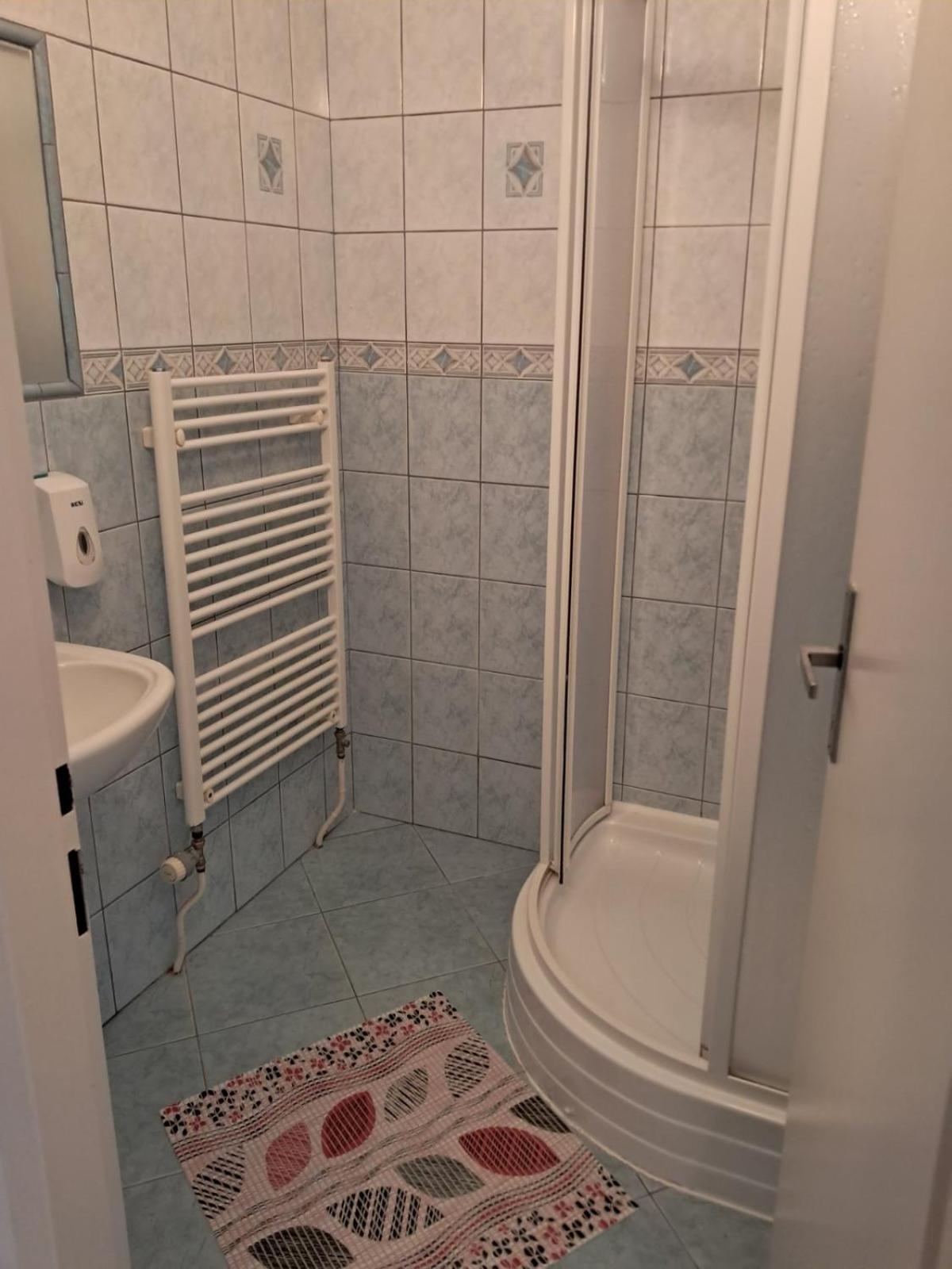 Auberge de jeunesse Sd Urbankova 2 à Košice Extérieur photo