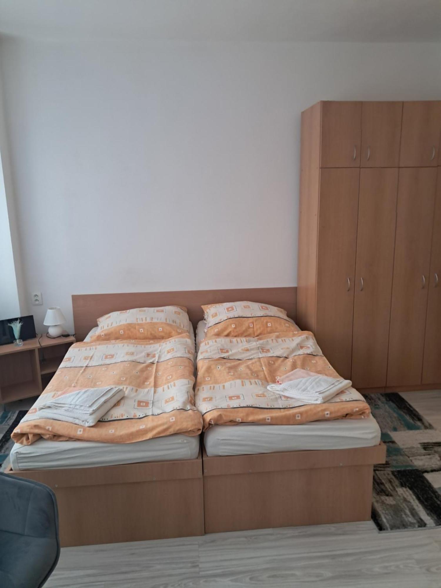 Auberge de jeunesse Sd Urbankova 2 à Košice Extérieur photo